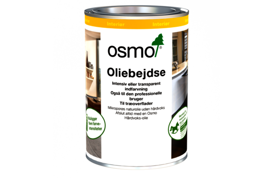 Osmo Oliebejdse til dit massive trægulv i stuen: let at påføre og individuel indfarvning for et nyt look.