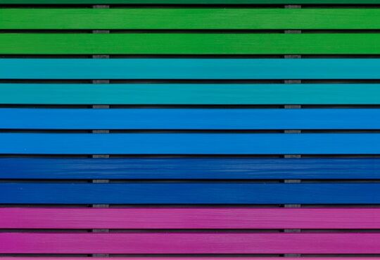 Des finitions et des teintes colorées en RAL ou en couleurs personnalisées - avec Osmo, mettez de la couleur dans votre jardin. Des façades, des clôtures et des abris de jardin colorés - volontiers dans votre couleur préférée.