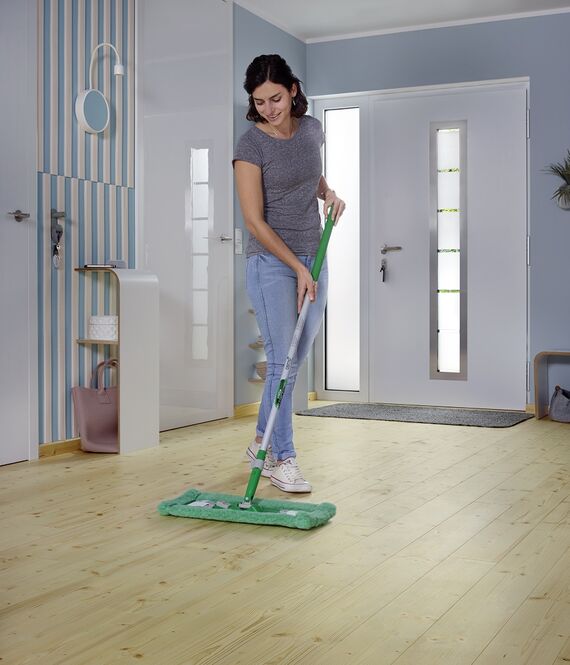 Use Osmo Cleaning Kit for Floors to maintain flooring