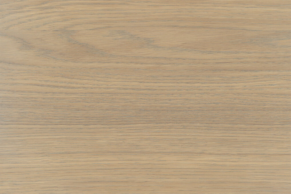 Variété de teintes claires avec l'Huile pour bois 2K – 6111 blanc et 6112 gris argent. Rapport de mélange 1:1