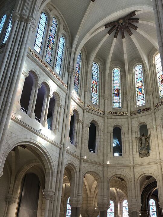 Basilique Saint-Donatien-et-Saint-Rogatien