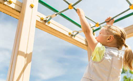 WOOD COATINGS FOR PLAYGROUNDS & SANDBOXES