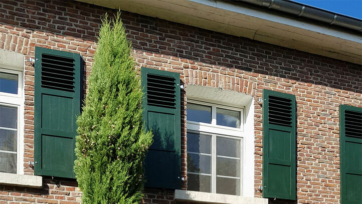 Un habillage de fenêtre parfait pour une ferme