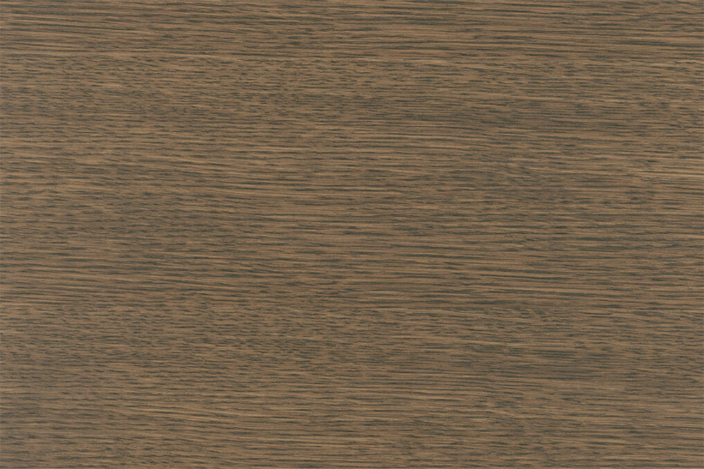 Variété de bruns avec l'Huile pour bois 2K – 6114 graphite et 6143 cognac. Rapport de mélange 1:1